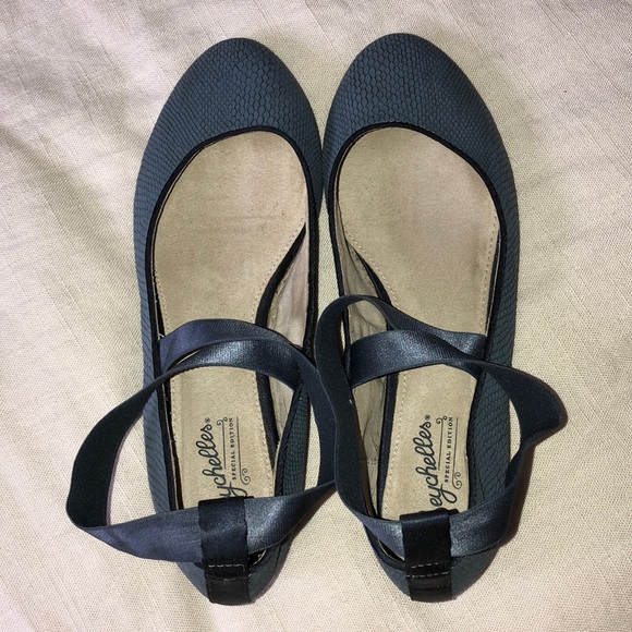 Seychelles Flats - Picture 3 of 3